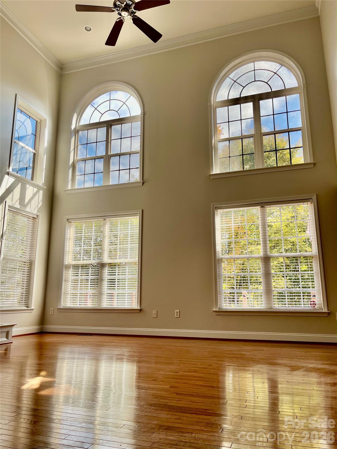 Single Family Residence at 14746 Greenpoint Lane, Huntersville, photo 3 of 39