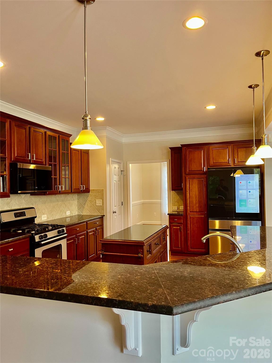 Single Family Residence at 14746 Greenpoint Lane, Huntersville, photo 6 of 39