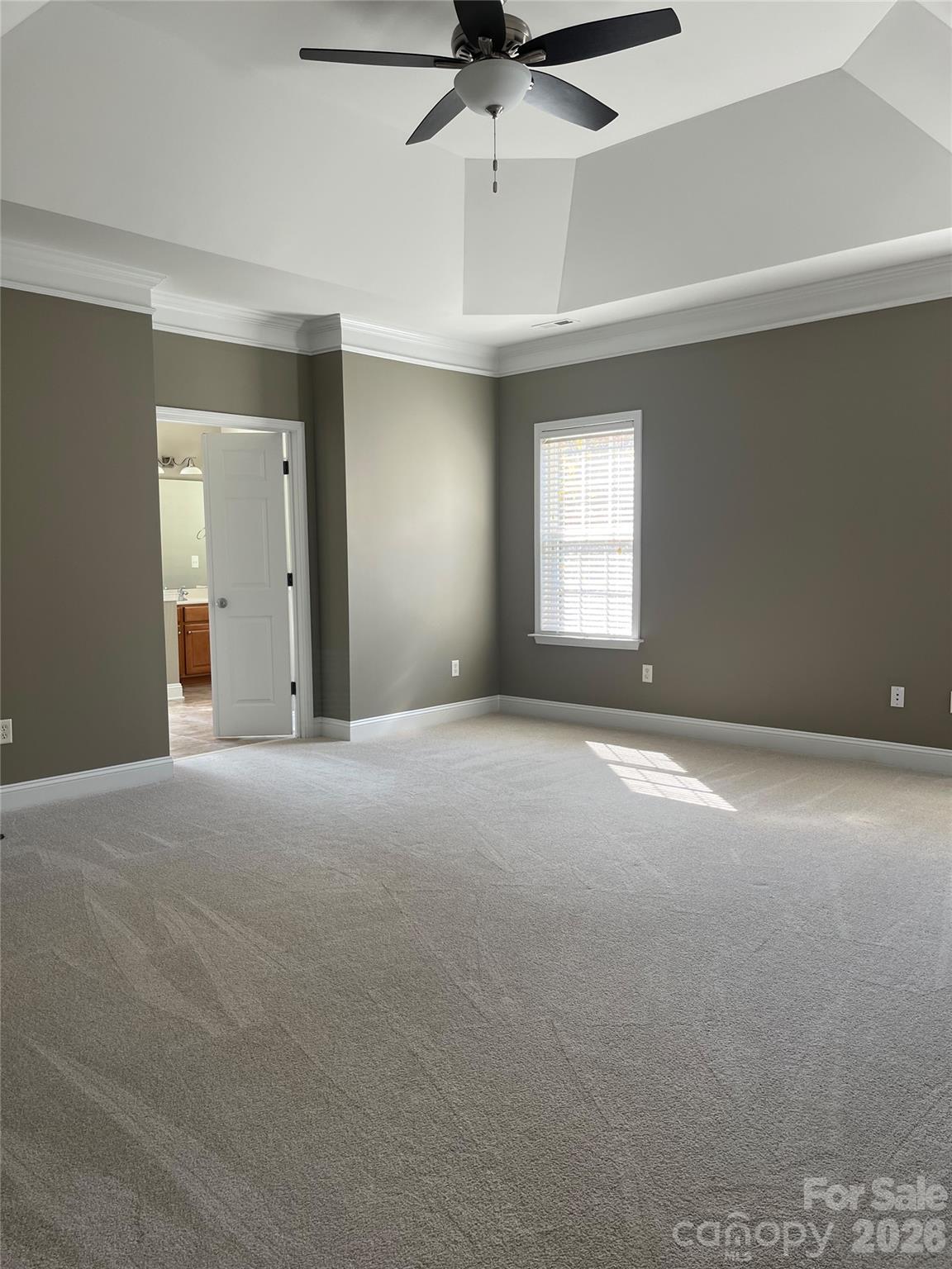 Single Family Residence at 14746 Greenpoint Lane, Huntersville, photo 13 of 39