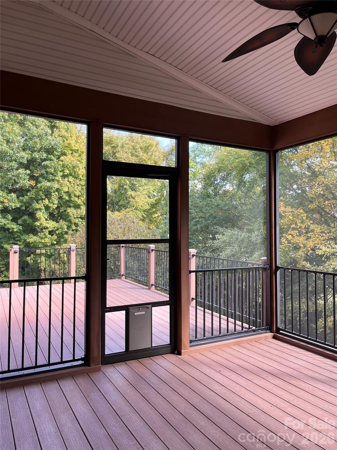 Single Family Residence at 14746 Greenpoint Lane, Huntersville, photo 36 of 39