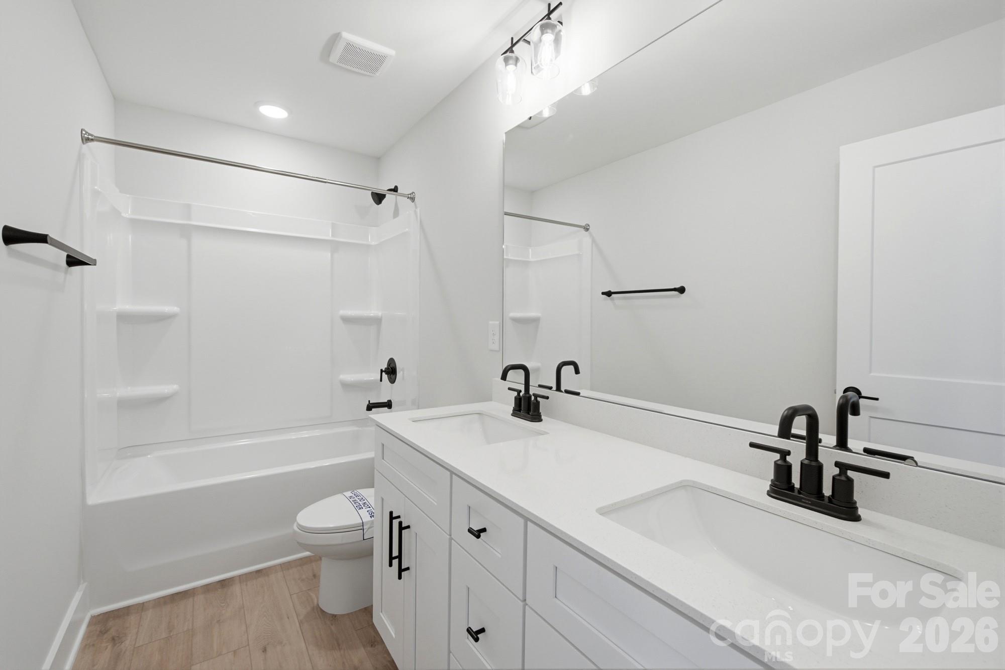 Bath 2 - 12315 Bryton Ridge Parkway, Huntersville