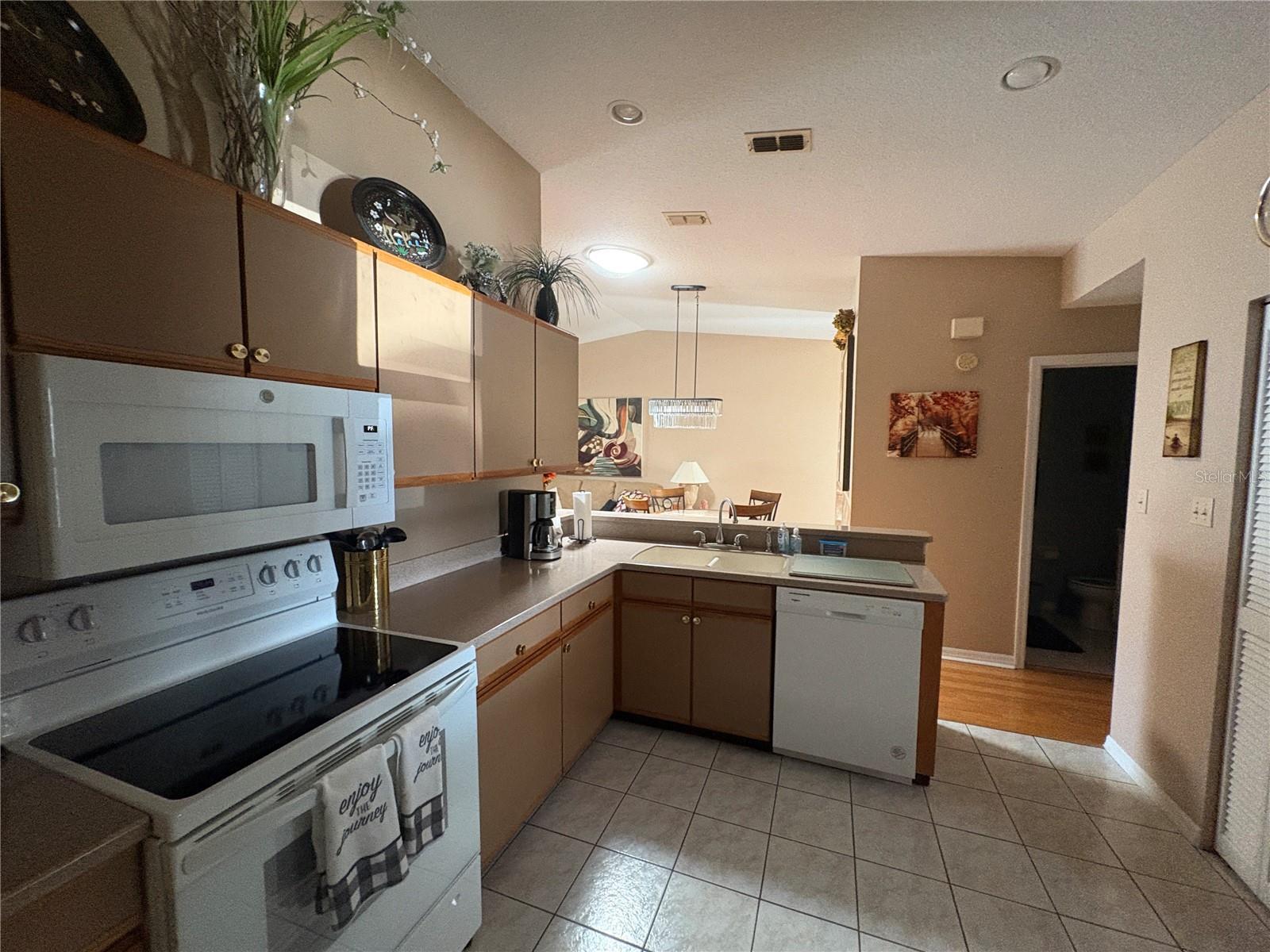 Villa at 6380 EGRET DR #33, LAKELAND, photo 4 of 20