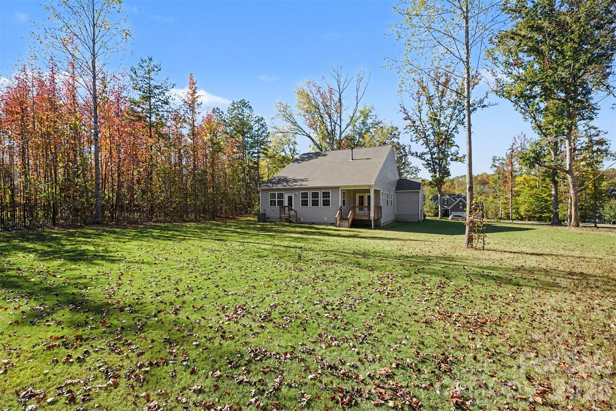 Single Family Residence at 11238 Dappled Light Trail, Mint Hill, photo 27 of 28