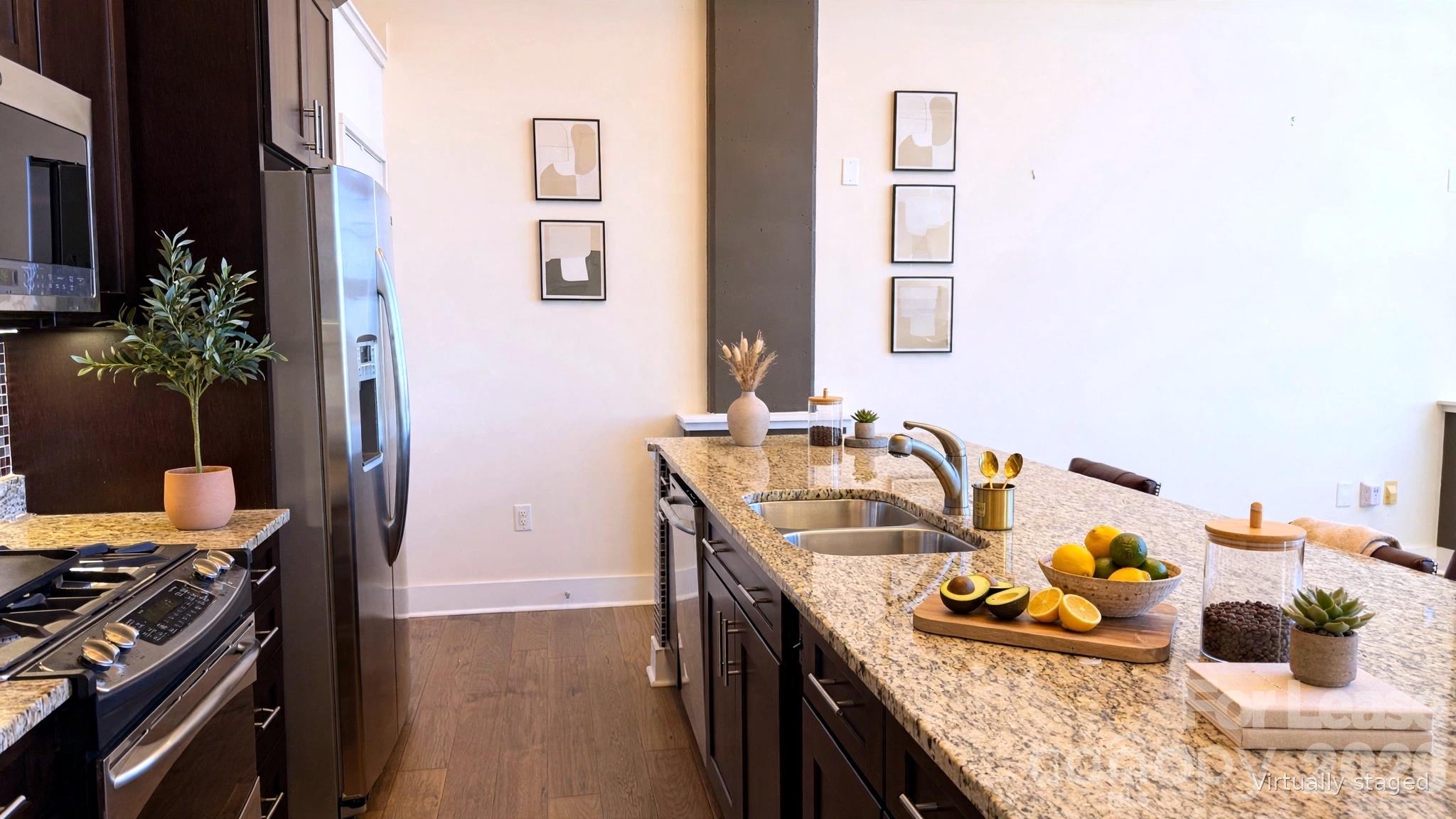 Condominium at 715 Graham Street, Charlotte, photo 3 of 10