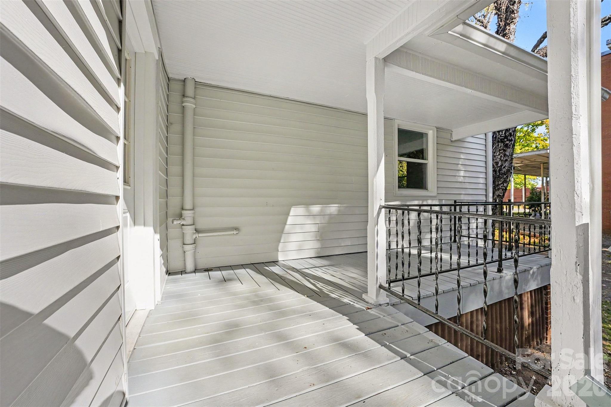 Single Family Residence at 517 Western Avenue, Statesville, photo 22 of 28