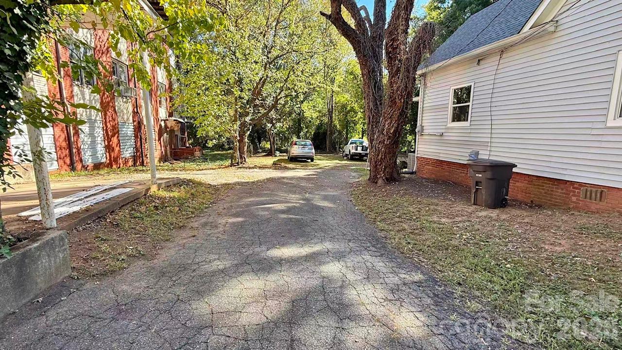 Single Family Residence at 517 Western Avenue, Statesville, photo 28 of 28