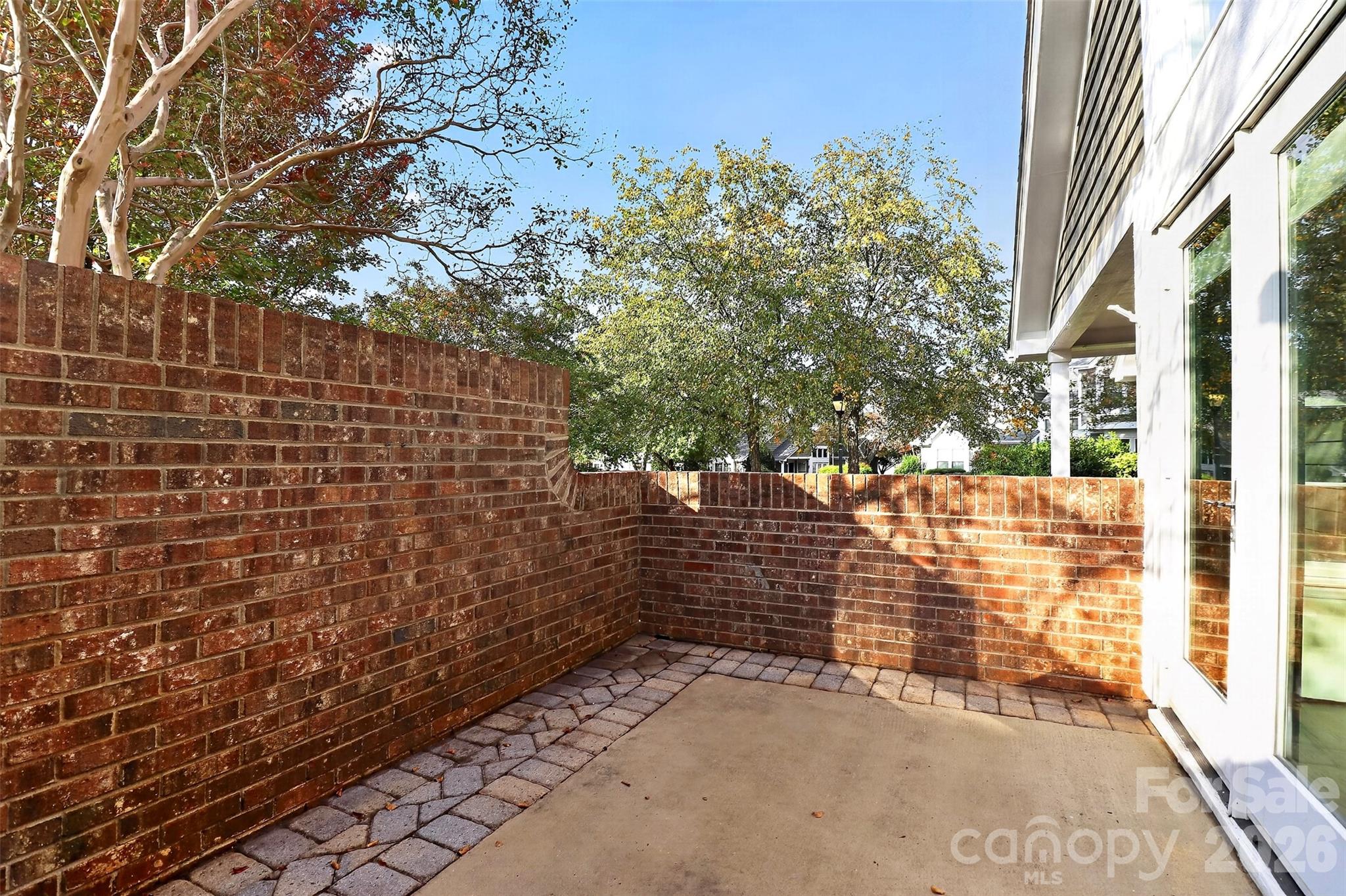 Front courtyard - 8254 Tradd Court, Charlotte