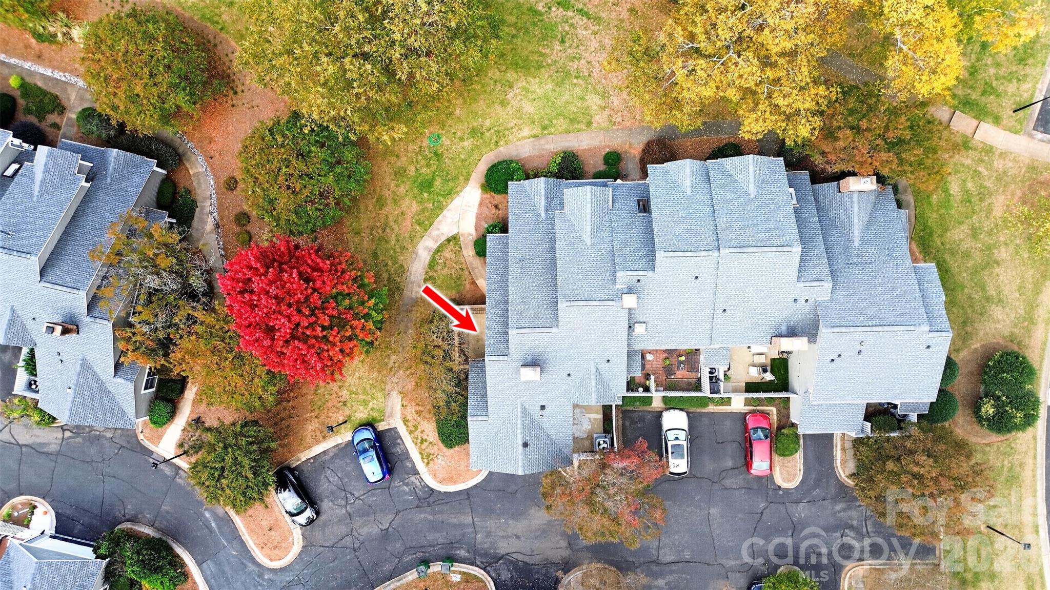 Front door location - 8254 Tradd Court, Charlotte