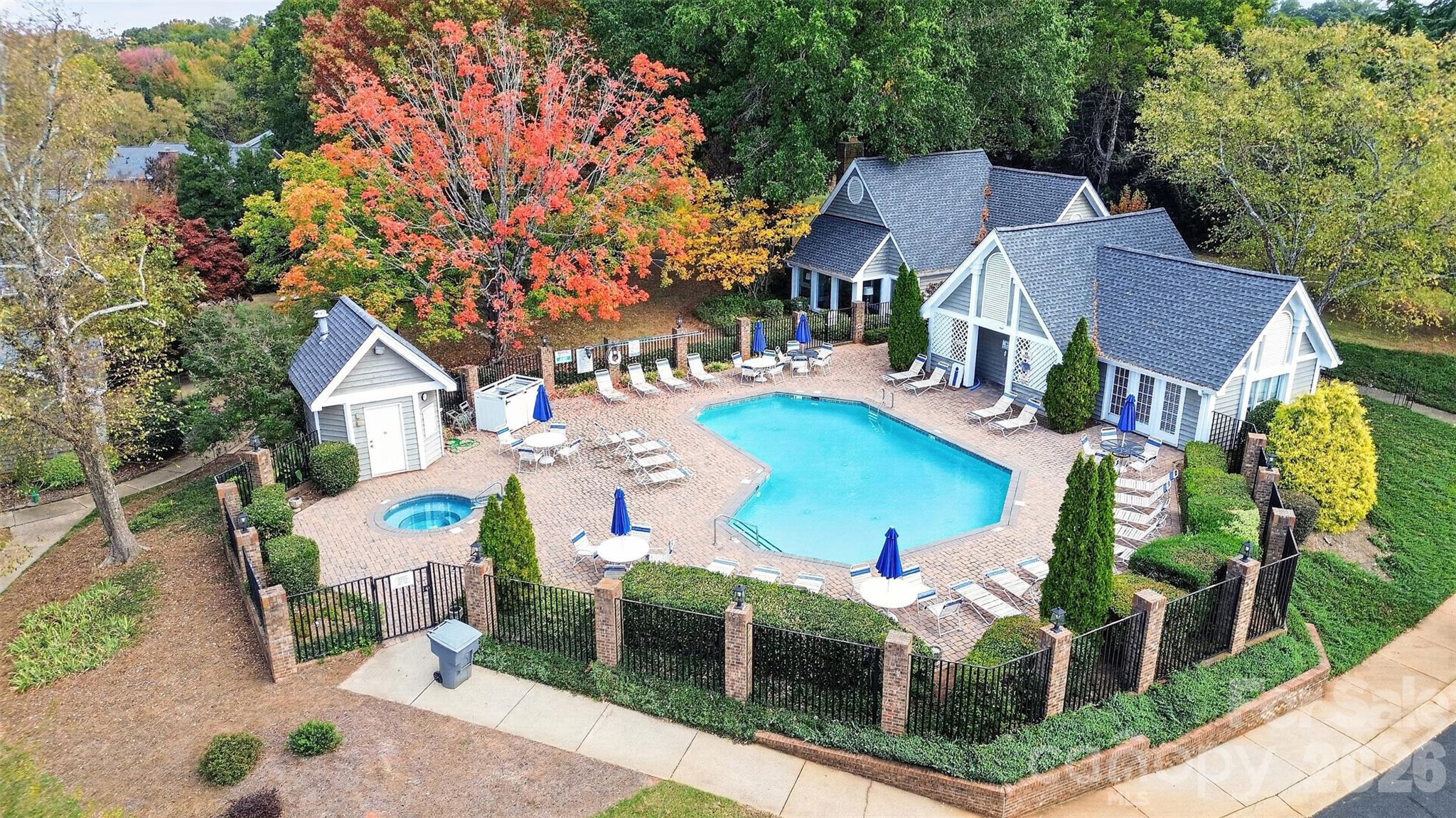 Beautiful pool and clubhouse - 8254 Tradd Court, Charlotte