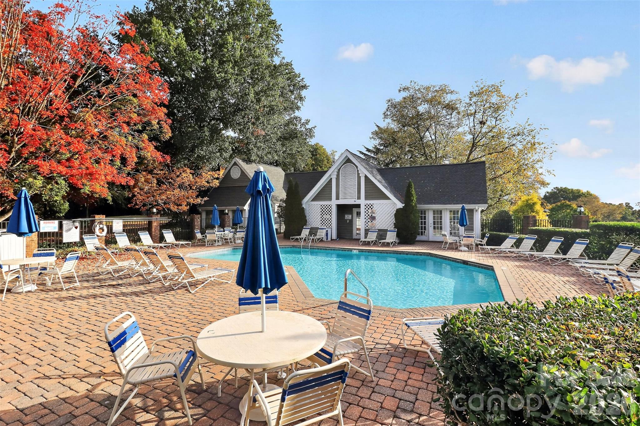 Pool and clubhouse - 8254 Tradd Court, Charlotte
