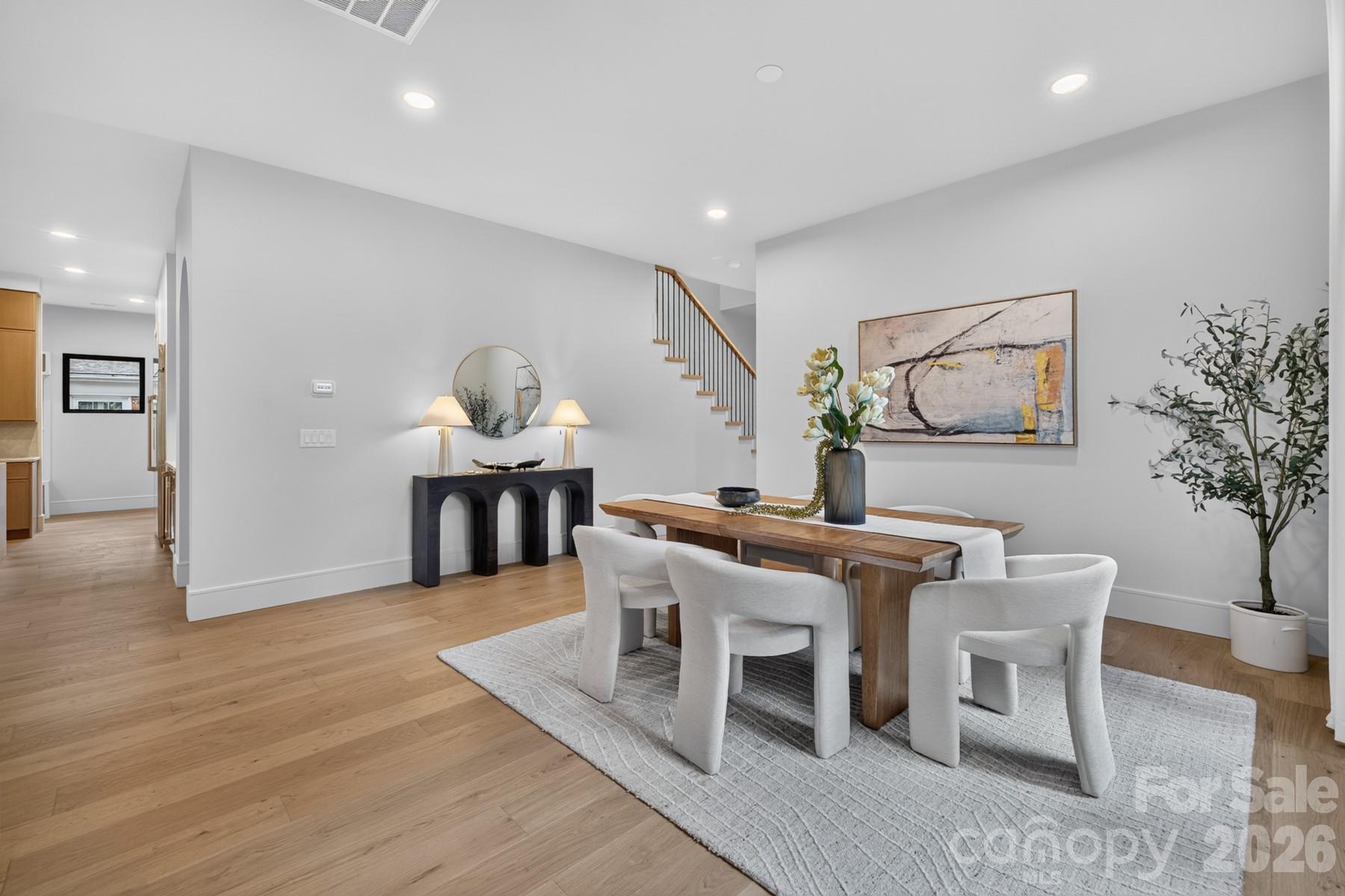 Single Family Residence at 433 Hollis Road, Charlotte, photo 11 of 47