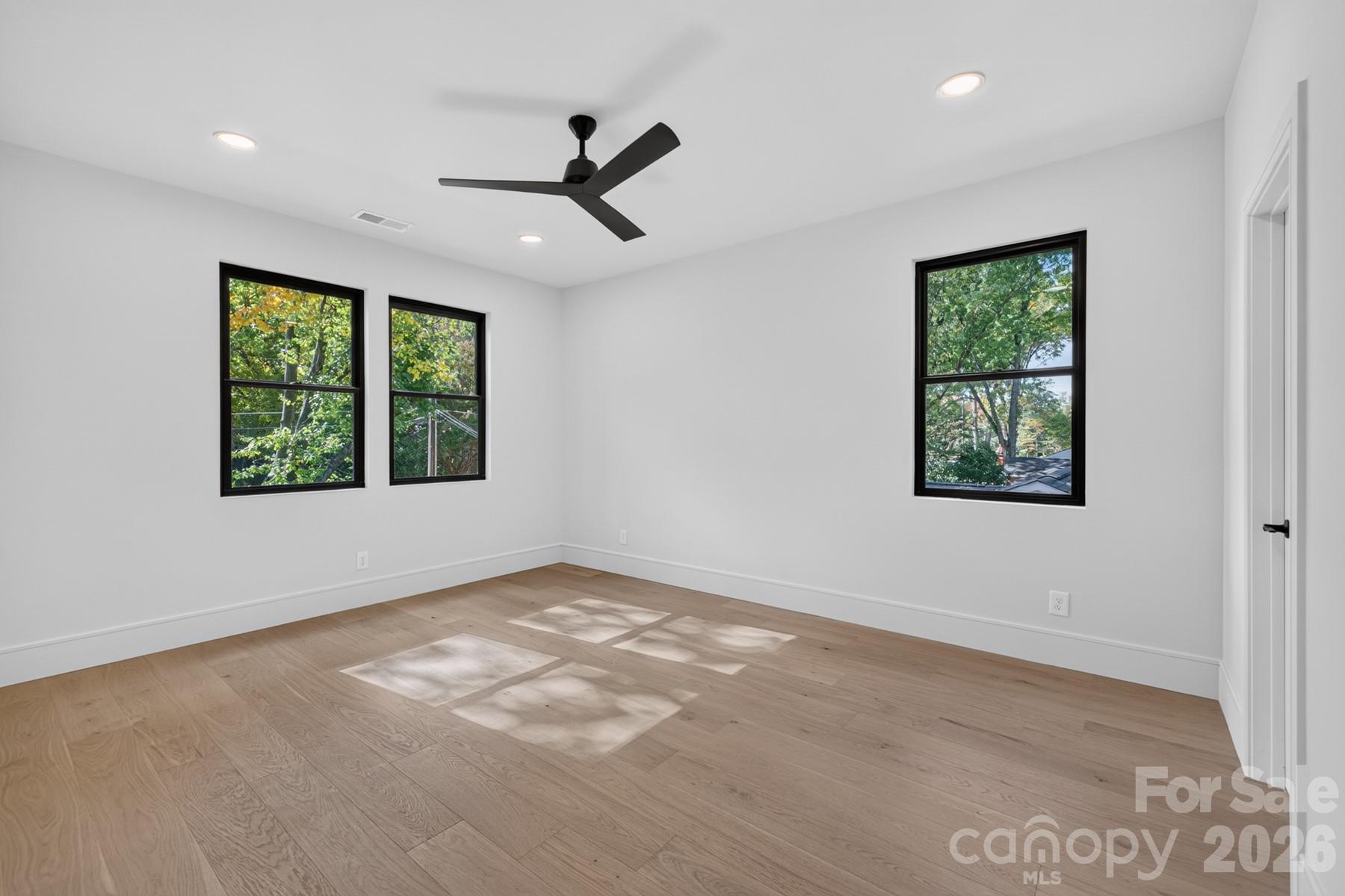 Single Family Residence at 433 Hollis Road, Charlotte, photo 24 of 47