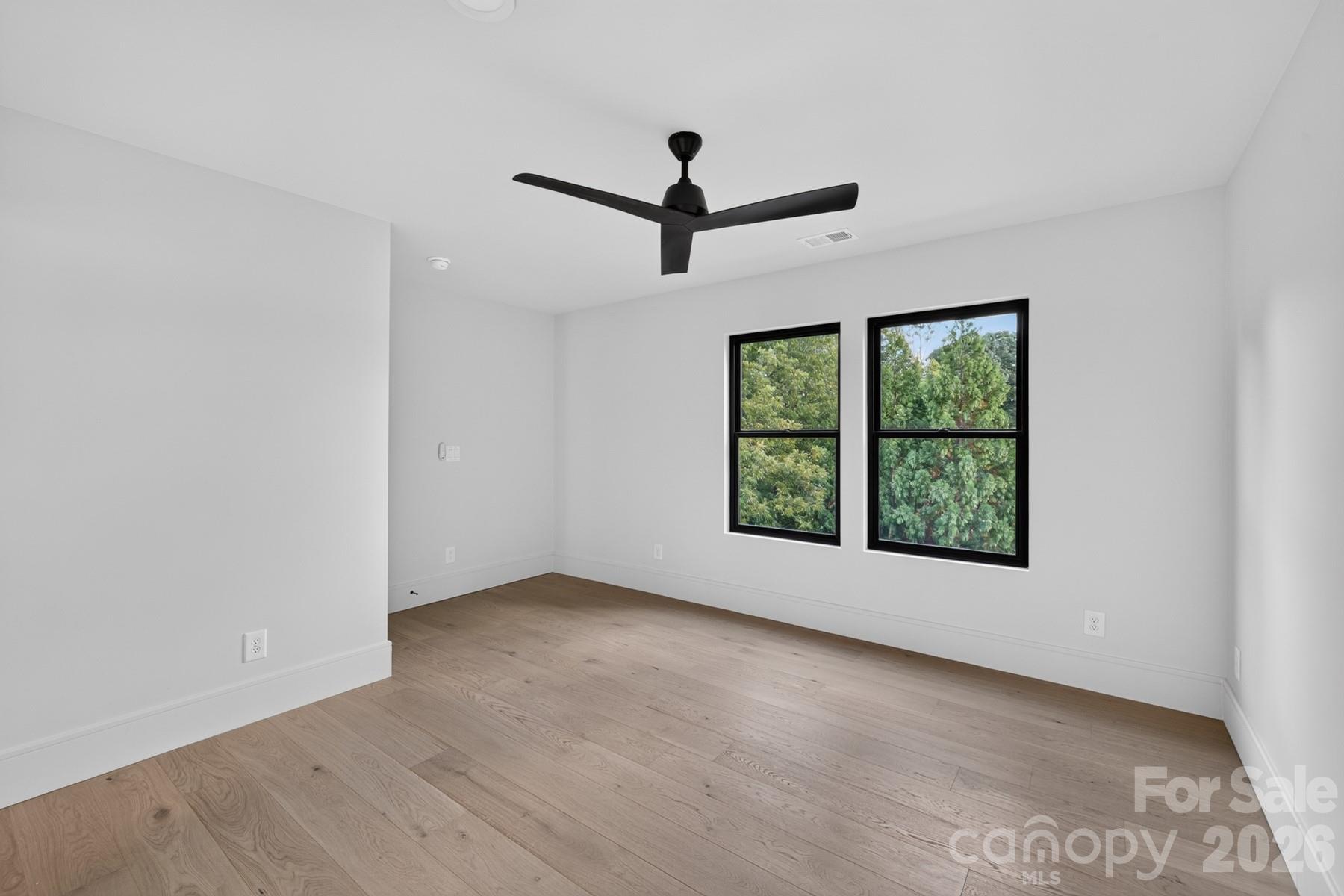Single Family Residence at 433 Hollis Road, Charlotte, photo 28 of 47