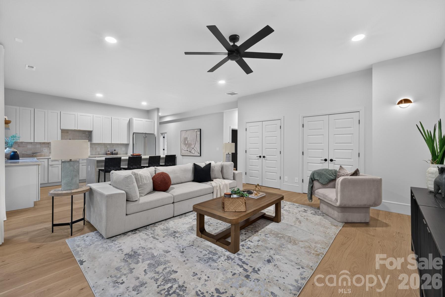 Single Family Residence at 433 Hollis Road, Charlotte, photo 32 of 47
