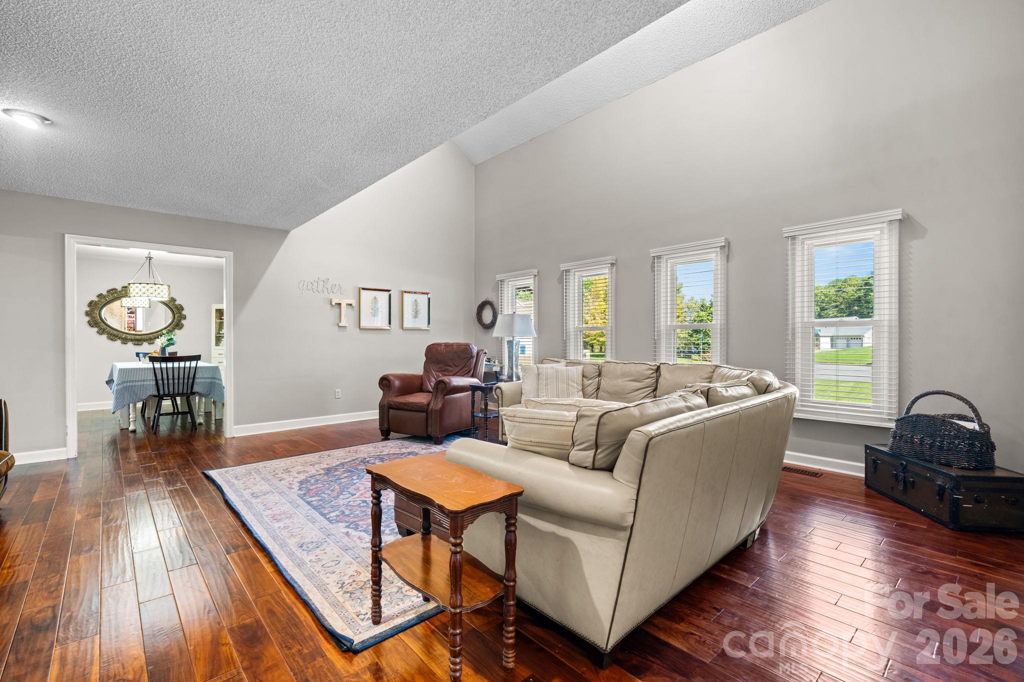 Single Family Residence at 4056 Shadowood Lane, Hickory, photo 6 of 48