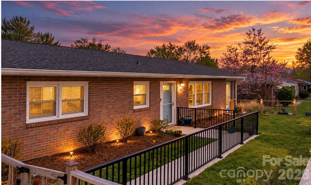 Main level entry - 118 Whitley Road, Morganton