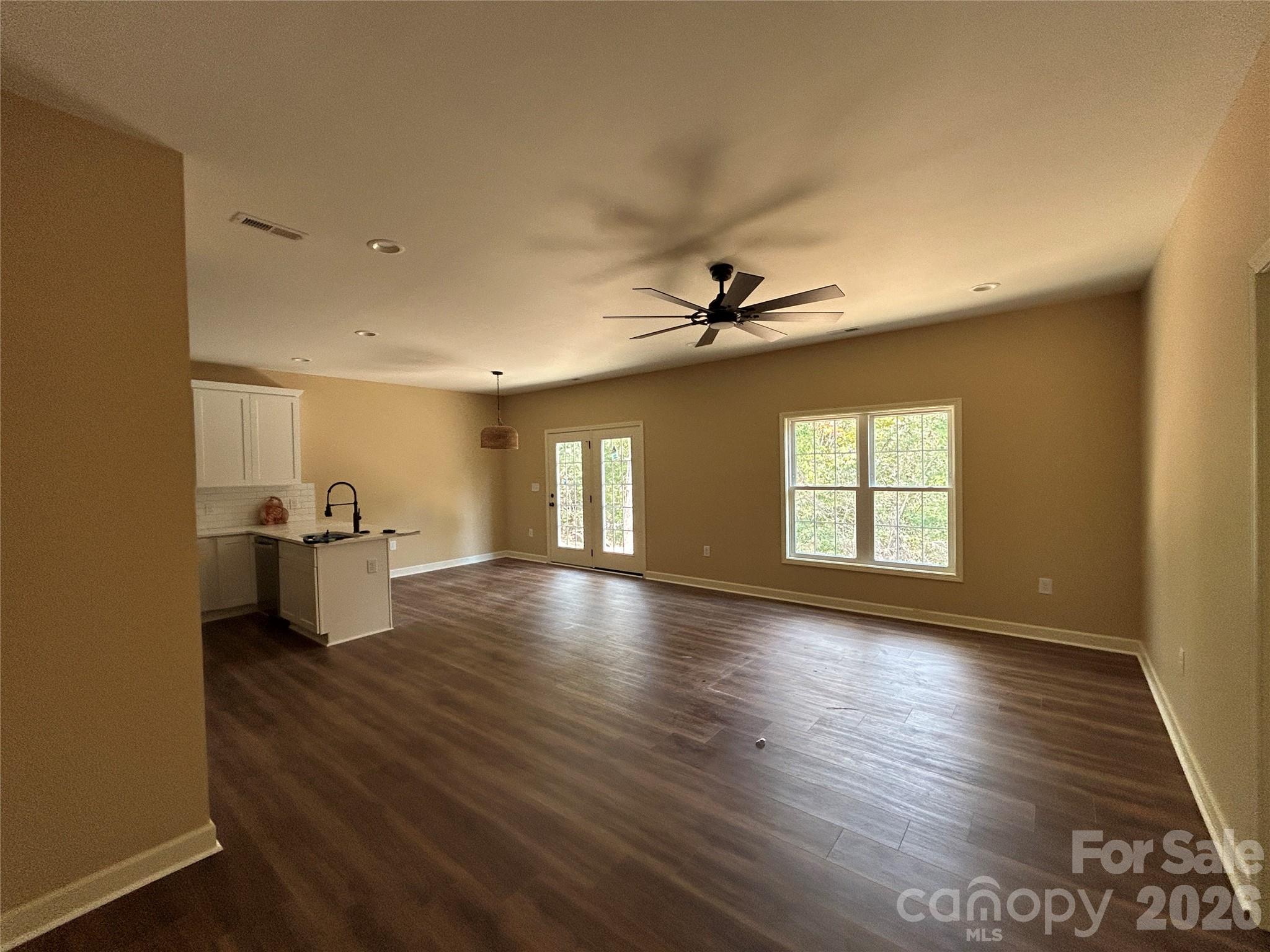 Single Family Residence at 2003 9th Street Street SE, Hickory, photo 6 of 19