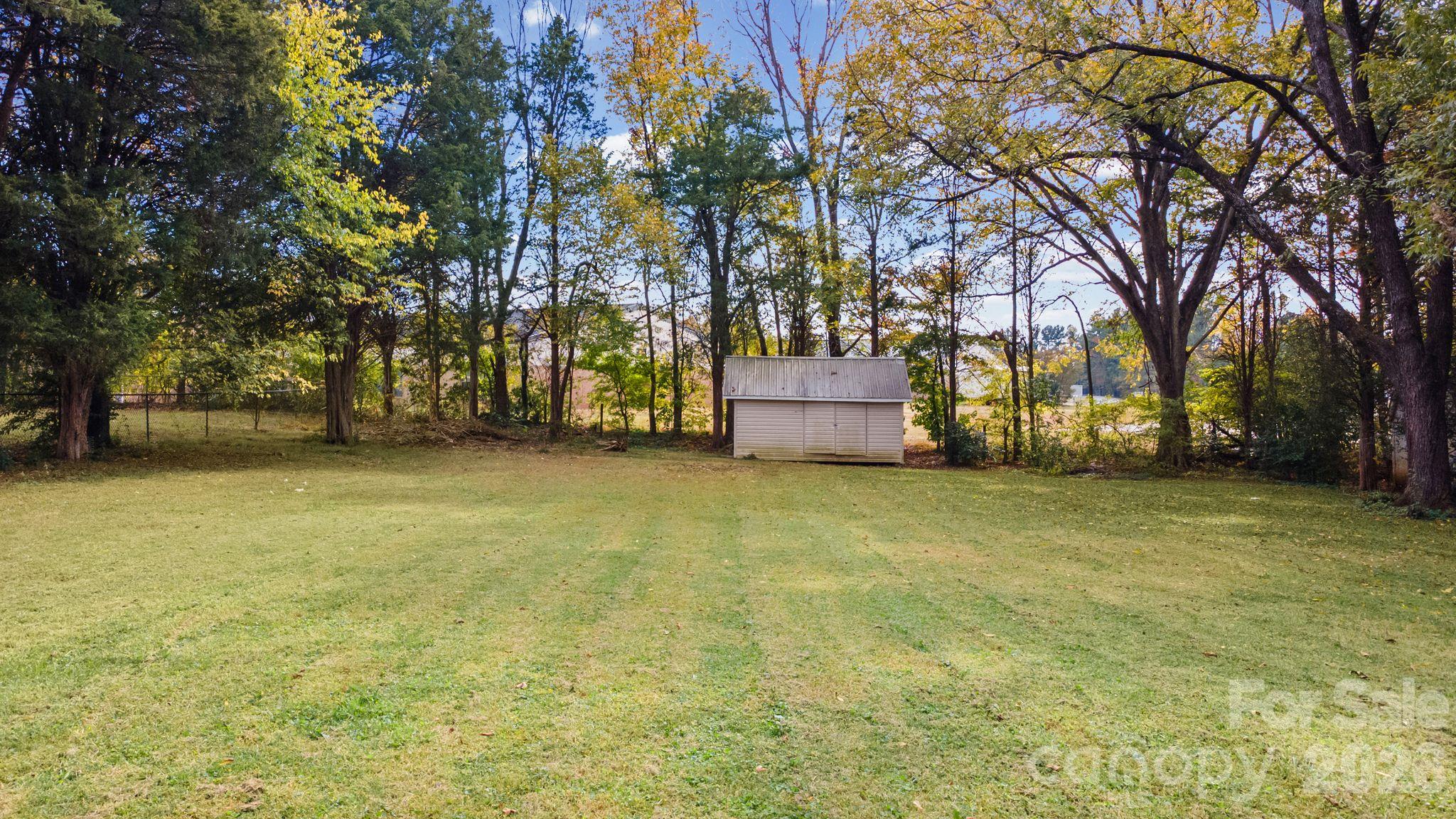 Single Family Residence at 380 Stratford Road, Lexington, photo 23 of 29