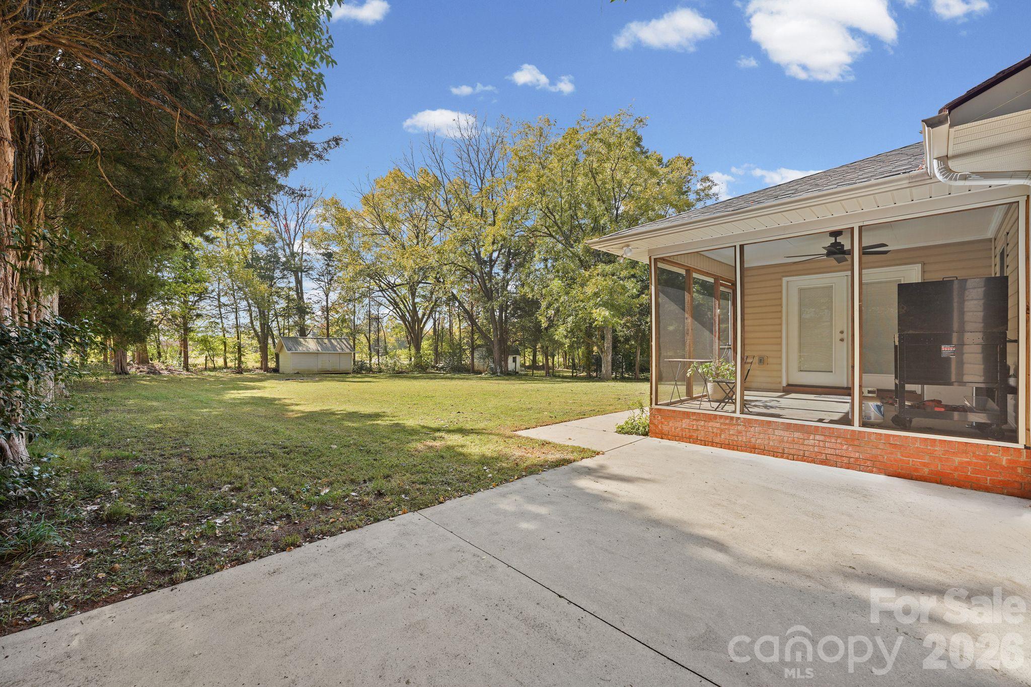 Single Family Residence at 380 Stratford Road, Lexington, photo 27 of 29