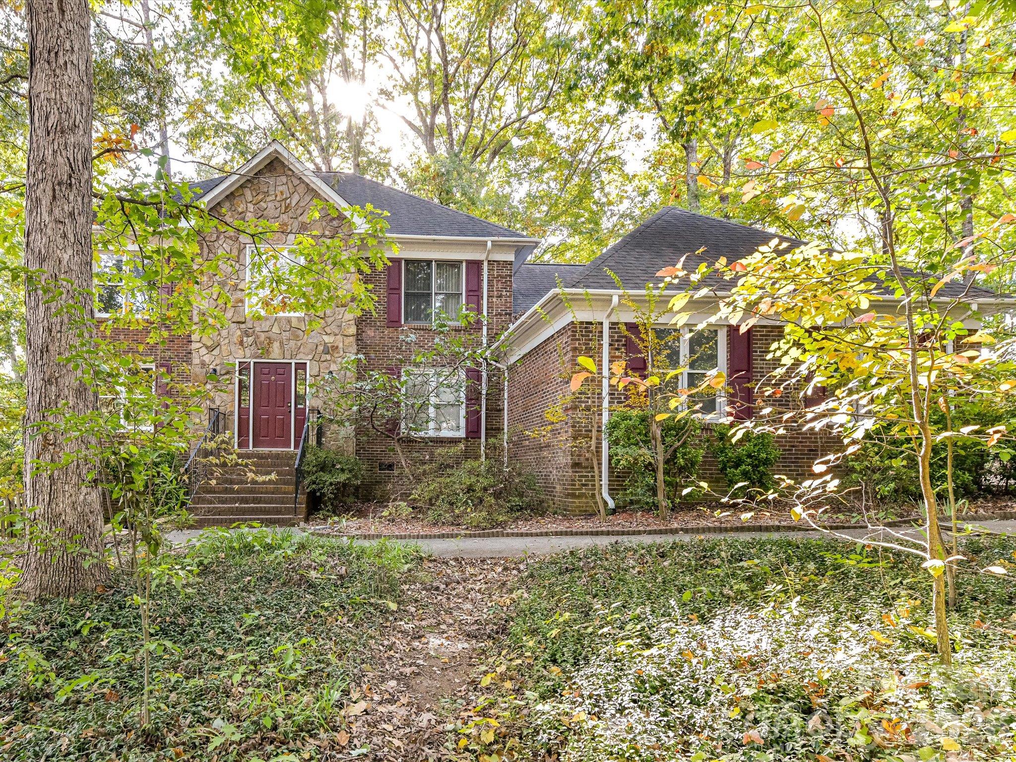 Single Family Residence at 2512 King Arthur Drive, Monroe, photo 2 of 46
