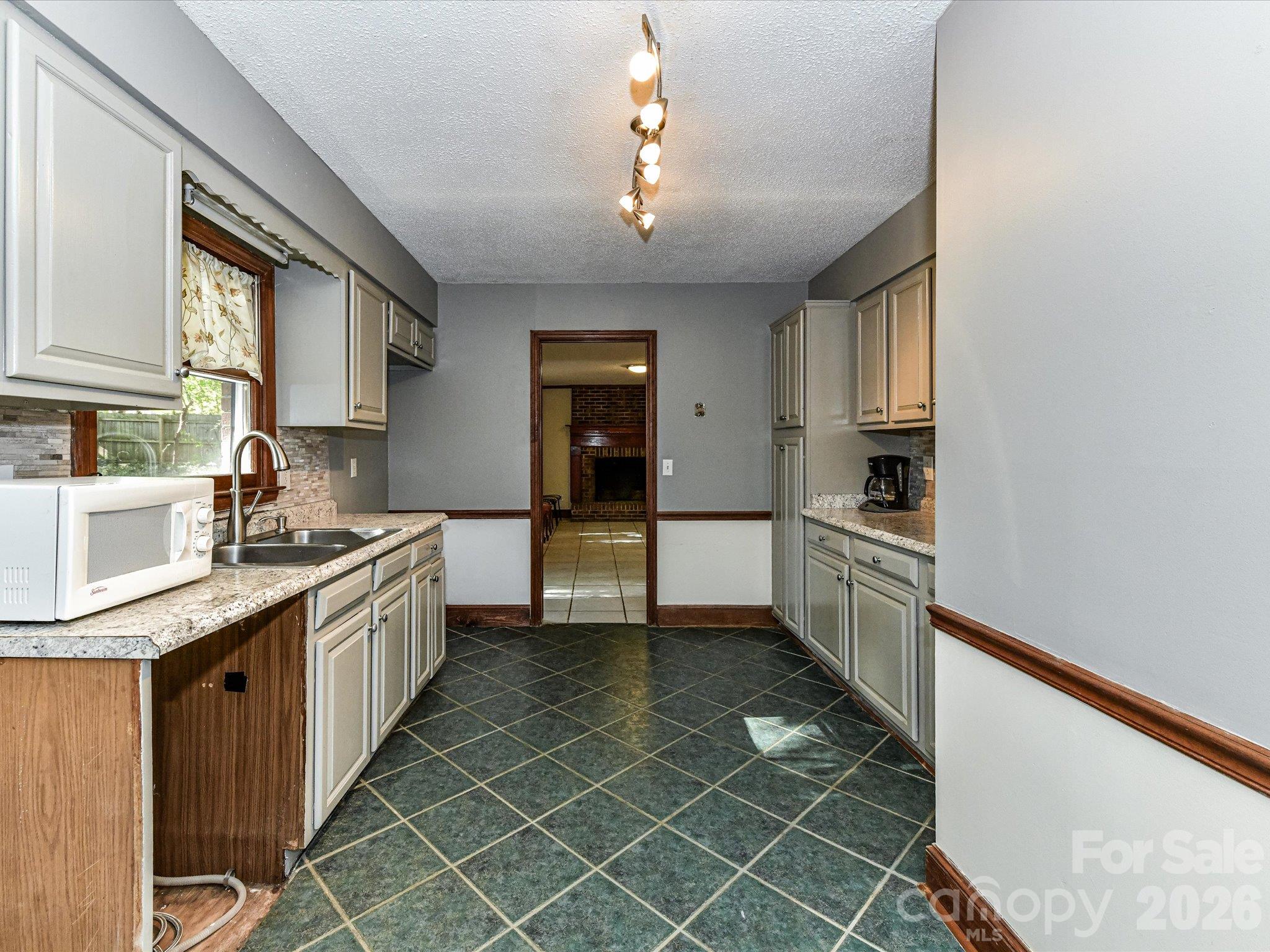 Single Family Residence at 2512 King Arthur Drive, Monroe, photo 9 of 46