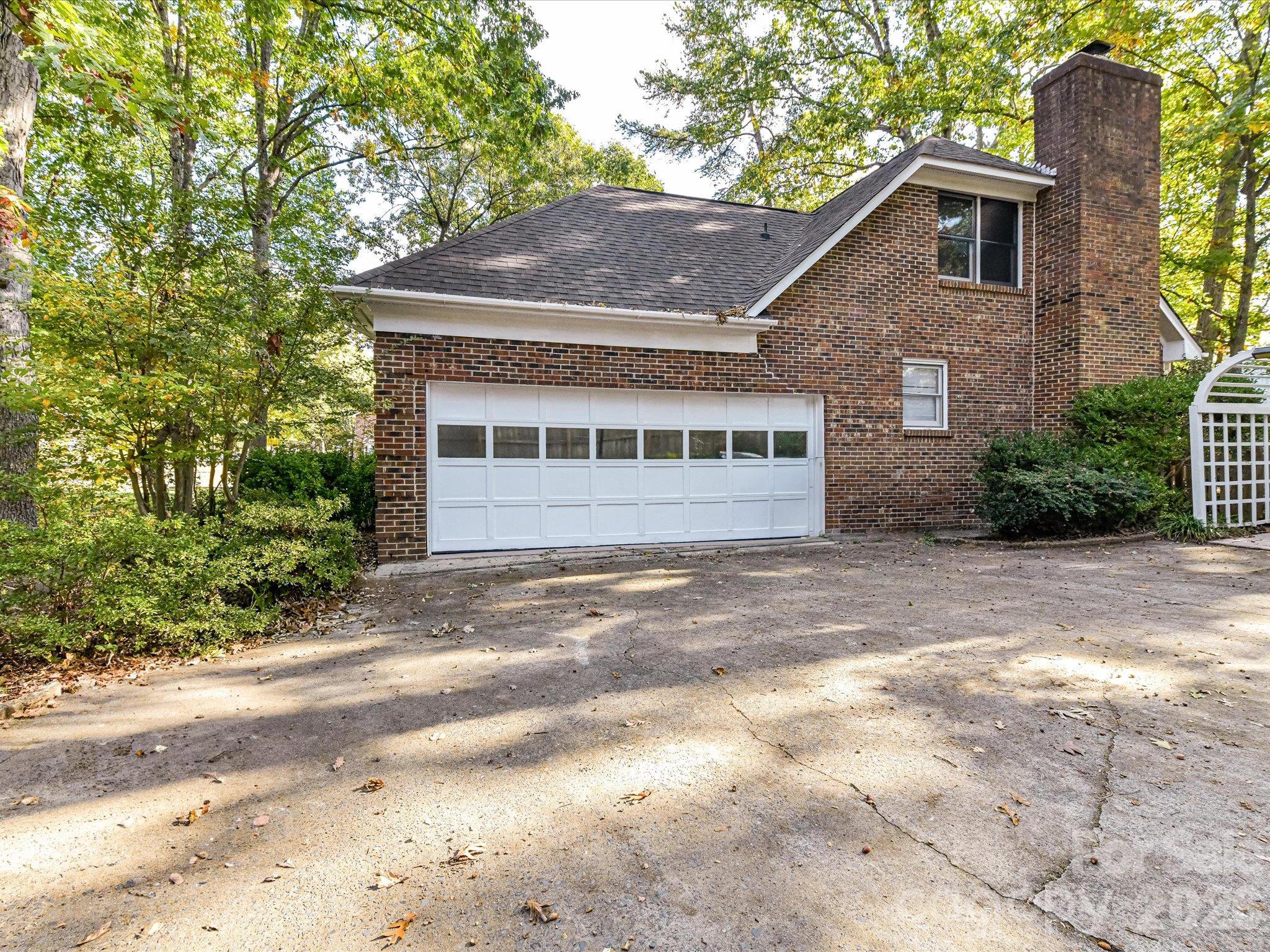 Single Family Residence at 2512 King Arthur Drive, Monroe, photo 40 of 46