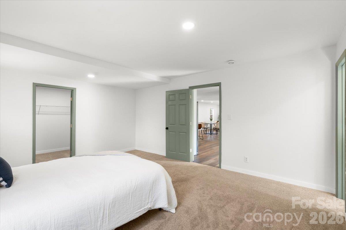 Single Family Residence at 2428 Booker Avenue, Charlotte, photo 7 of 38