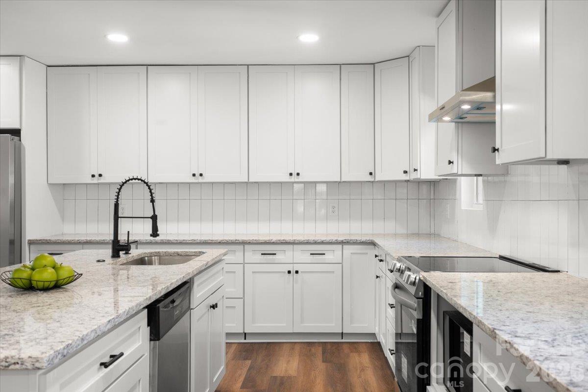 Single Family Residence at 2428 Booker Avenue, Charlotte, photo 21 of 38