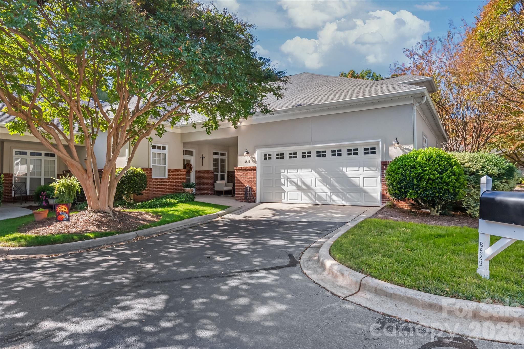 Condominium at 8833 Legacy Lake Lane, Charlotte, photo 2 of 28