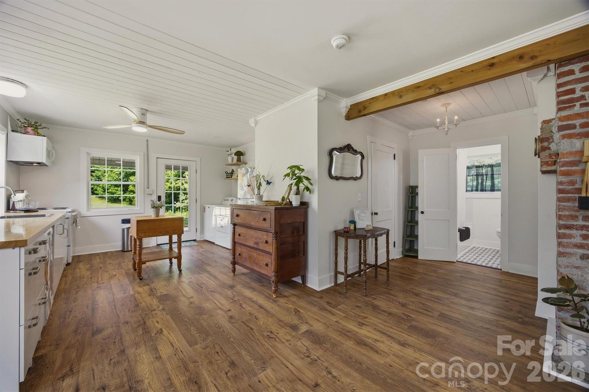 Single Family Residence at 331 Johnson Caldwell Road, Boomer, photo 8 of 22