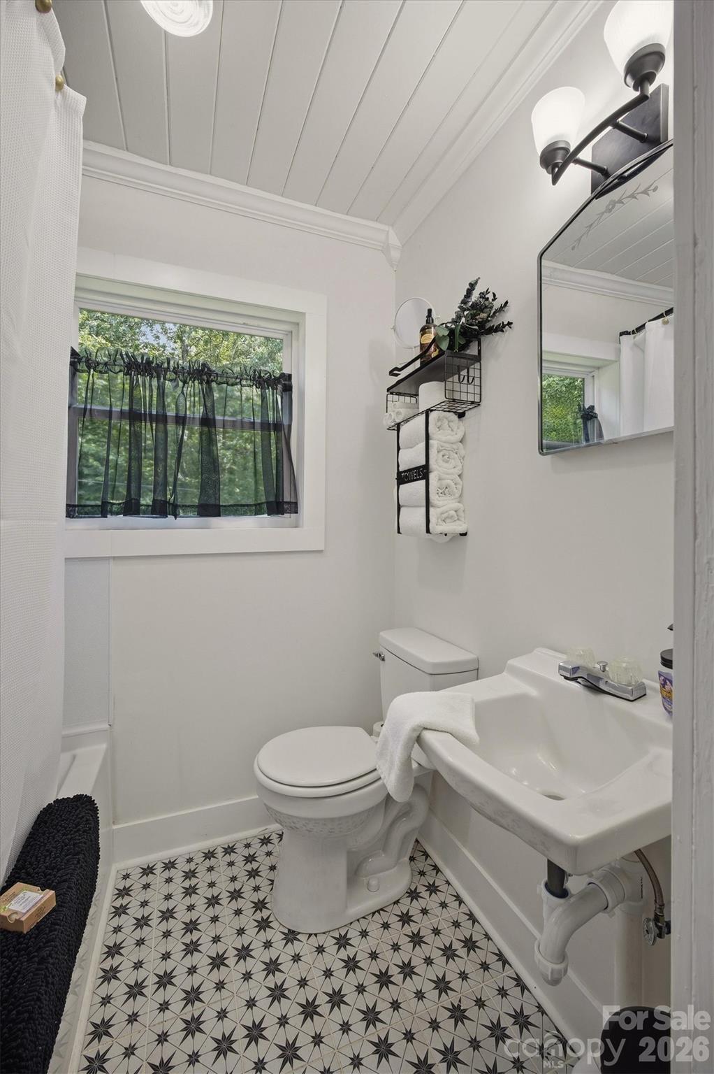 Single Family Residence at 331 Johnson Caldwell Road, Boomer, photo 16 of 22