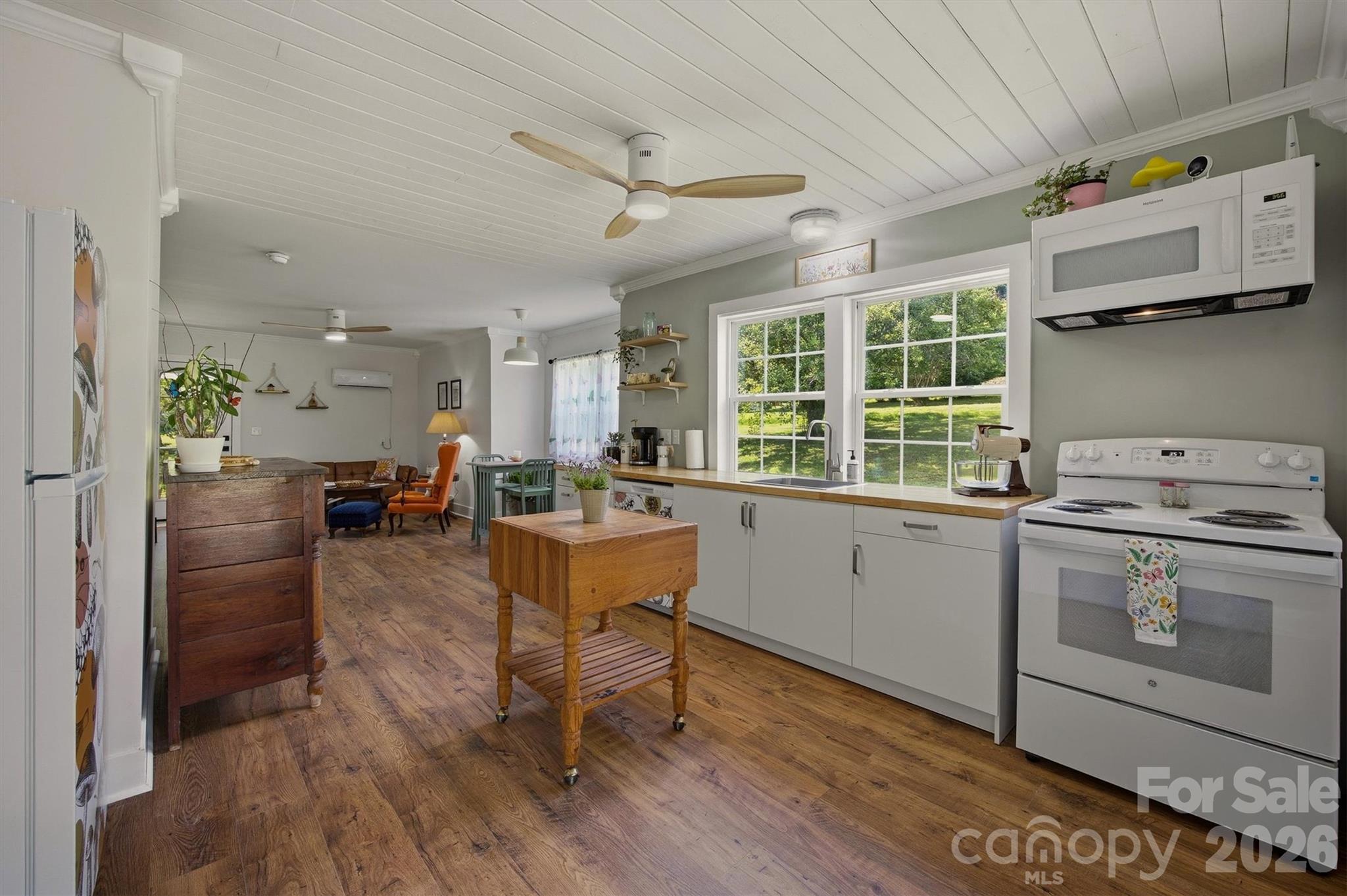 Single Family Residence at 331 Johnson Caldwell Road, Boomer, photo 9 of 22