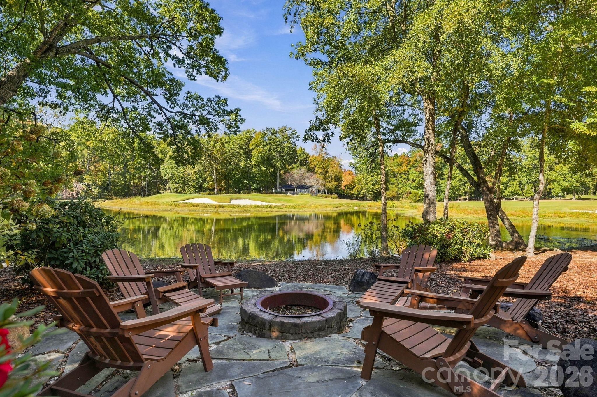 Single Family Residence at 347 Millingport Lane, New London
