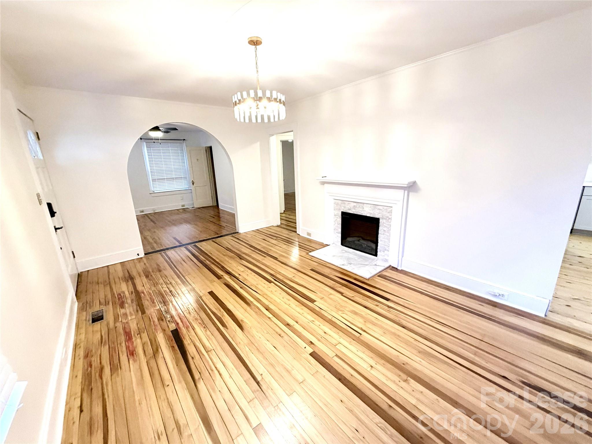 Single Family Residence at 702 McKnight Street, Belmont, photo 9 of 20