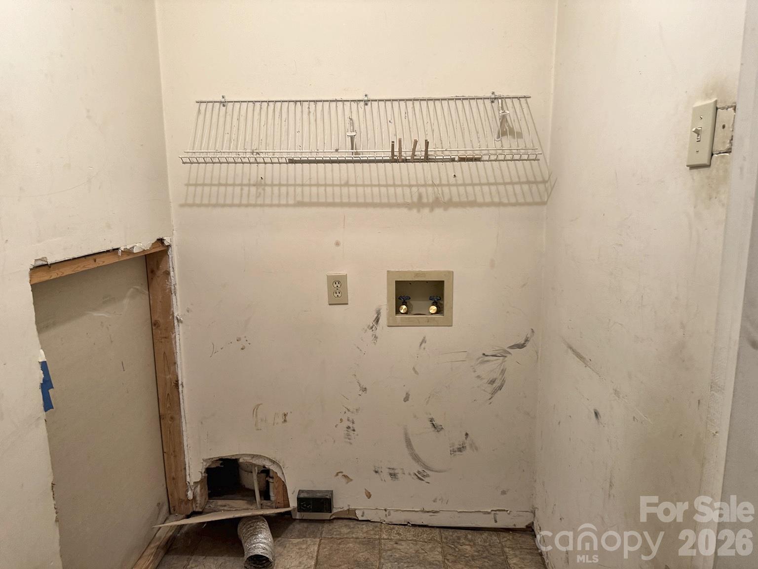 Laundry - 1647 Old Pinckney Road, York