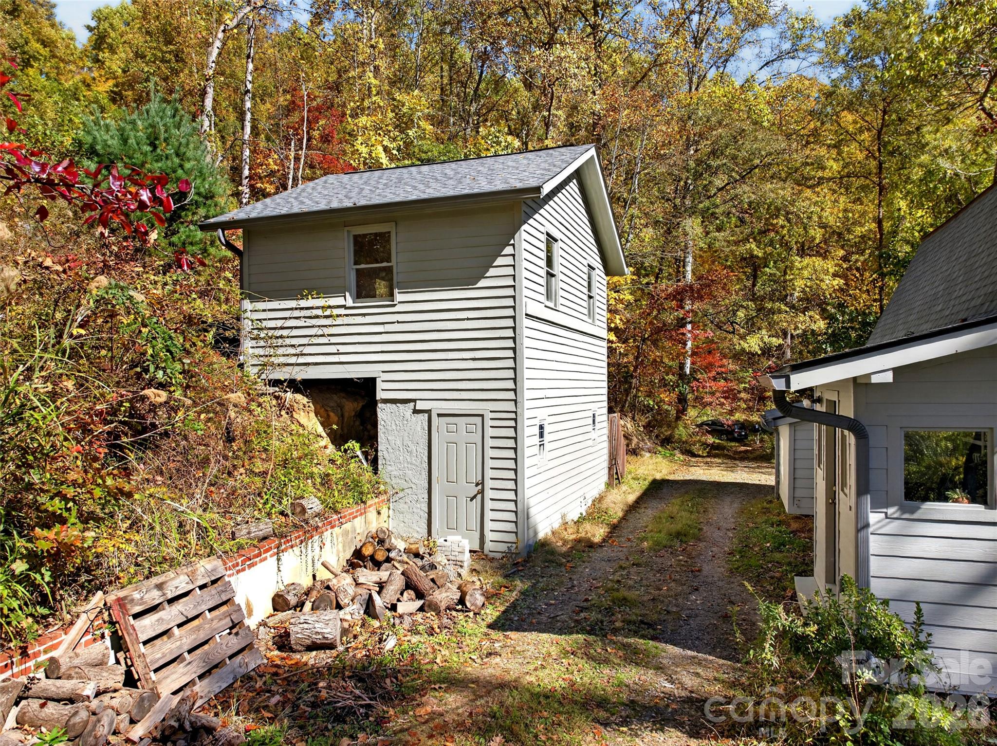 Detached 2-story outbuilding - 335 Moody Cove Road, Weaverville
