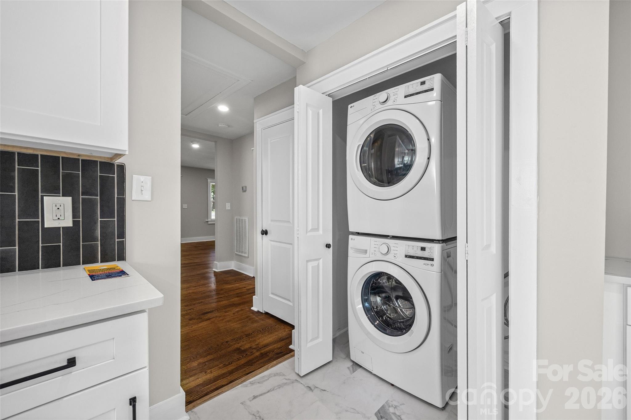 Washer and dryer included - 1603 Browns Avenue, Charlotte
