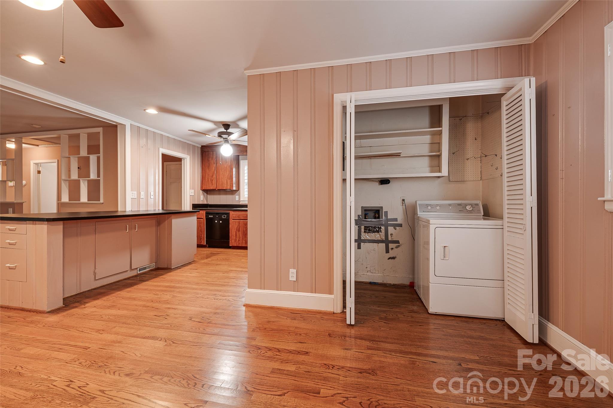 Single Family Residence at 6730 Brookcrest Drive, Charlotte, photo 12 of 29