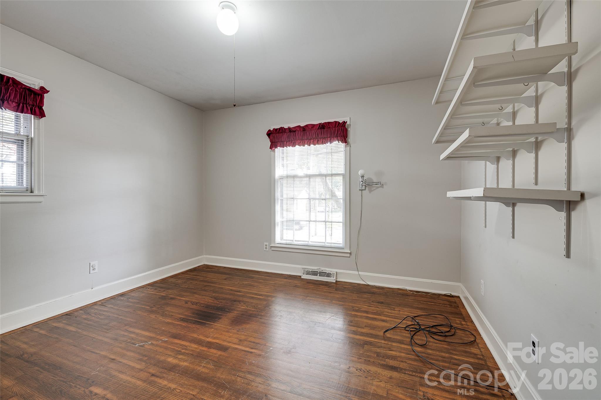 Single Family Residence at 6730 Brookcrest Drive, Charlotte, photo 18 of 29