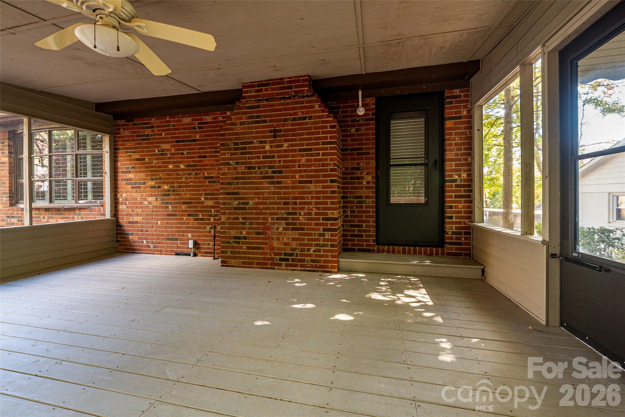 Single Family Residence at 6730 Brookcrest Drive, Charlotte, photo 24 of 29