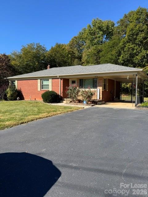 Single Family Residence at 2841 20th Street NE, Hickory