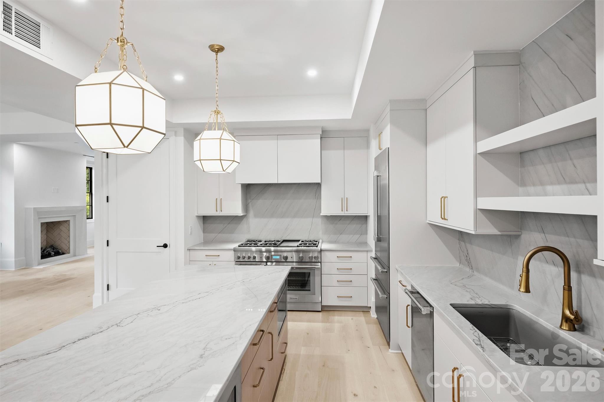 Condominium at 409 Queens Road, Charlotte, photo 10 of 48