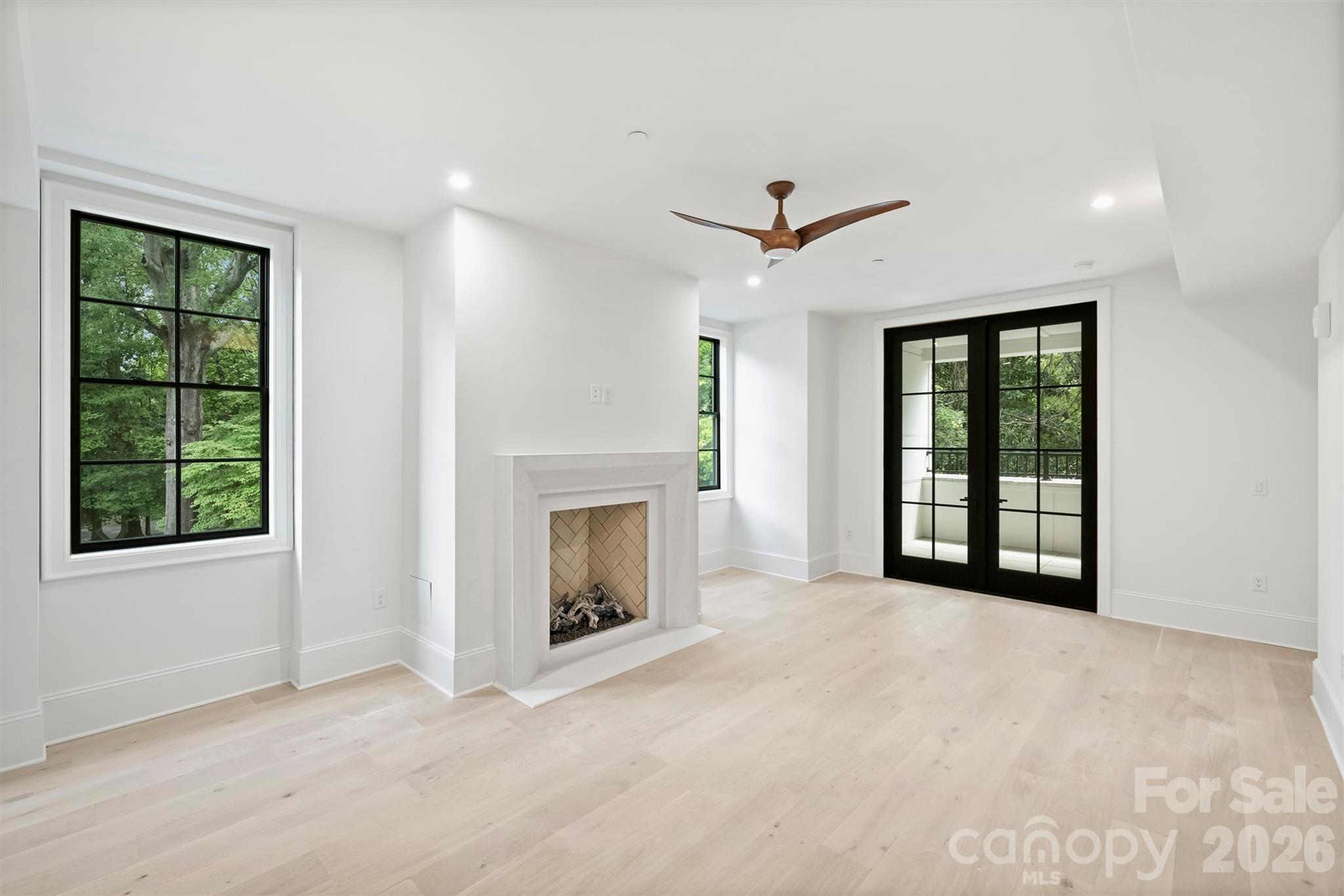 Condominium at 409 Queens Road, Charlotte, photo 19 of 48