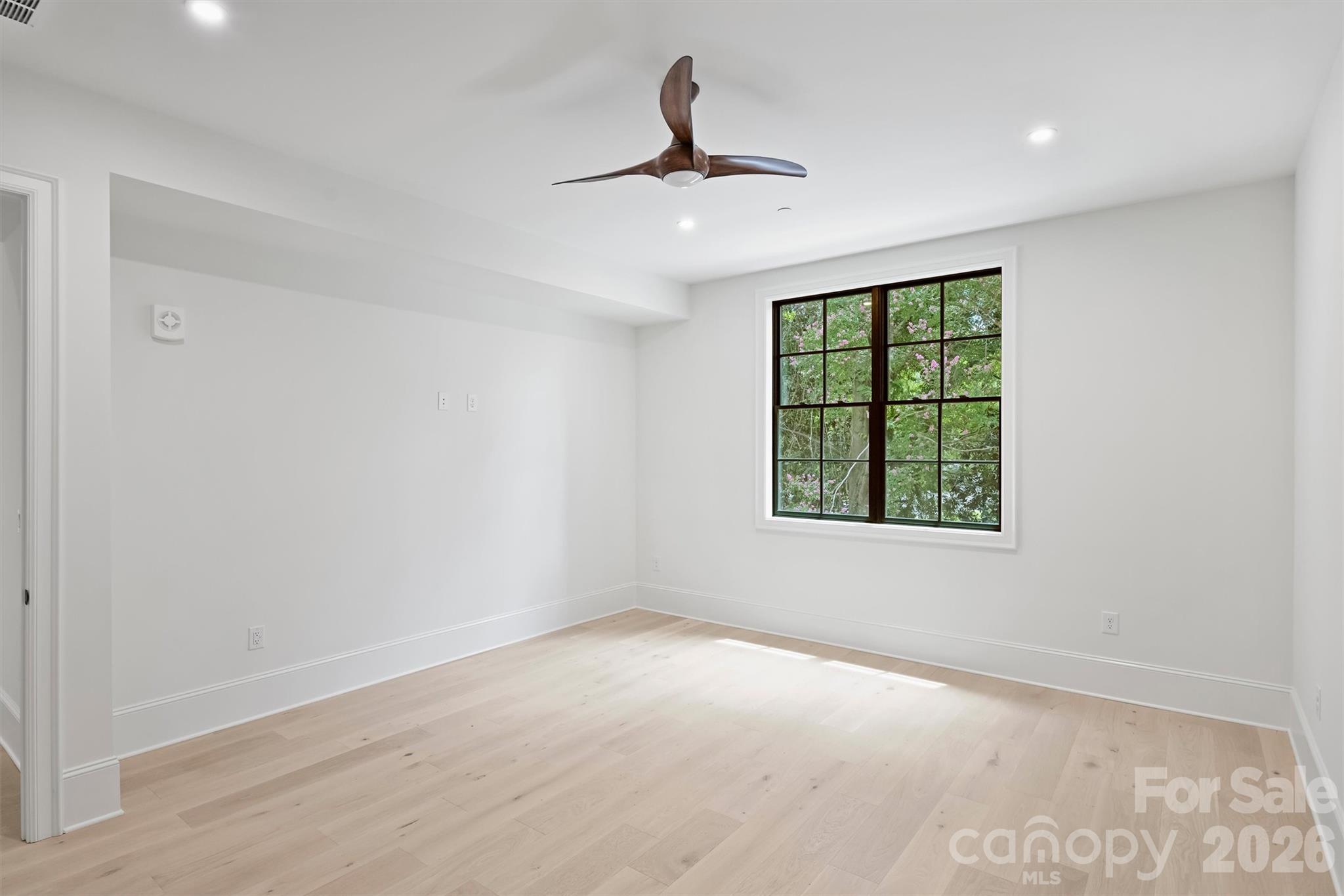 Condominium at 409 Queens Road, Charlotte, photo 24 of 48