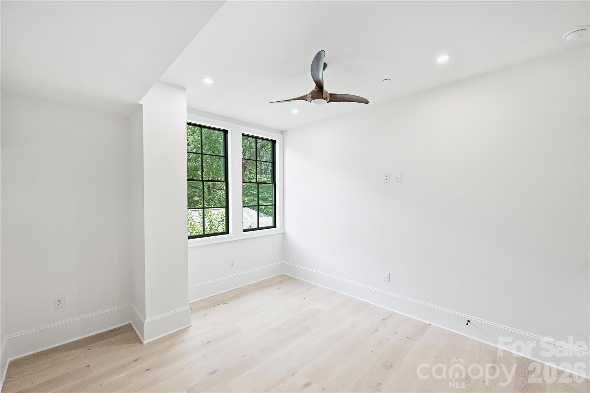 Condominium at 409 Queens Road, Charlotte, photo 33 of 48