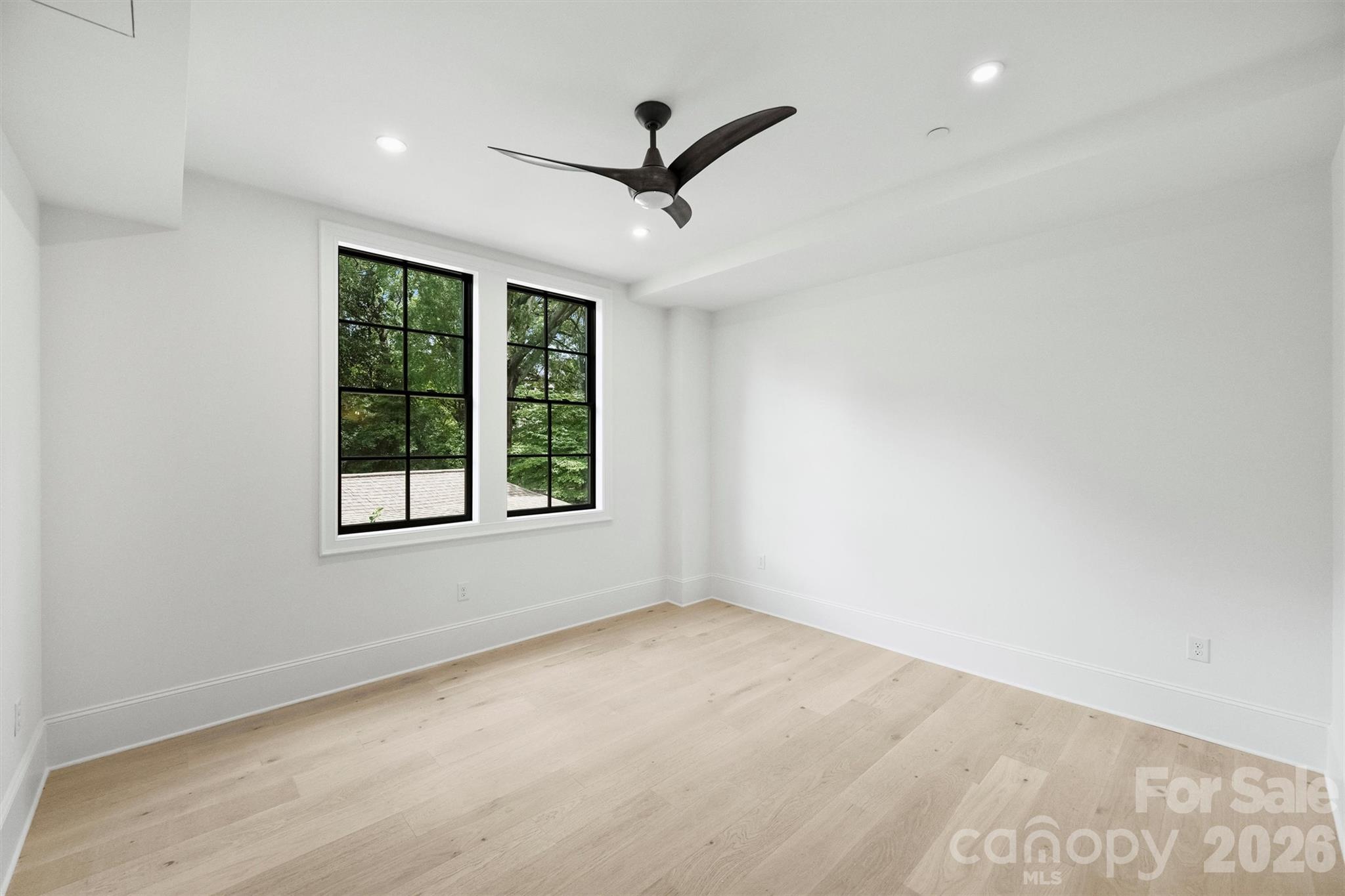 Condominium at 409 Queens Road, Charlotte, photo 37 of 48