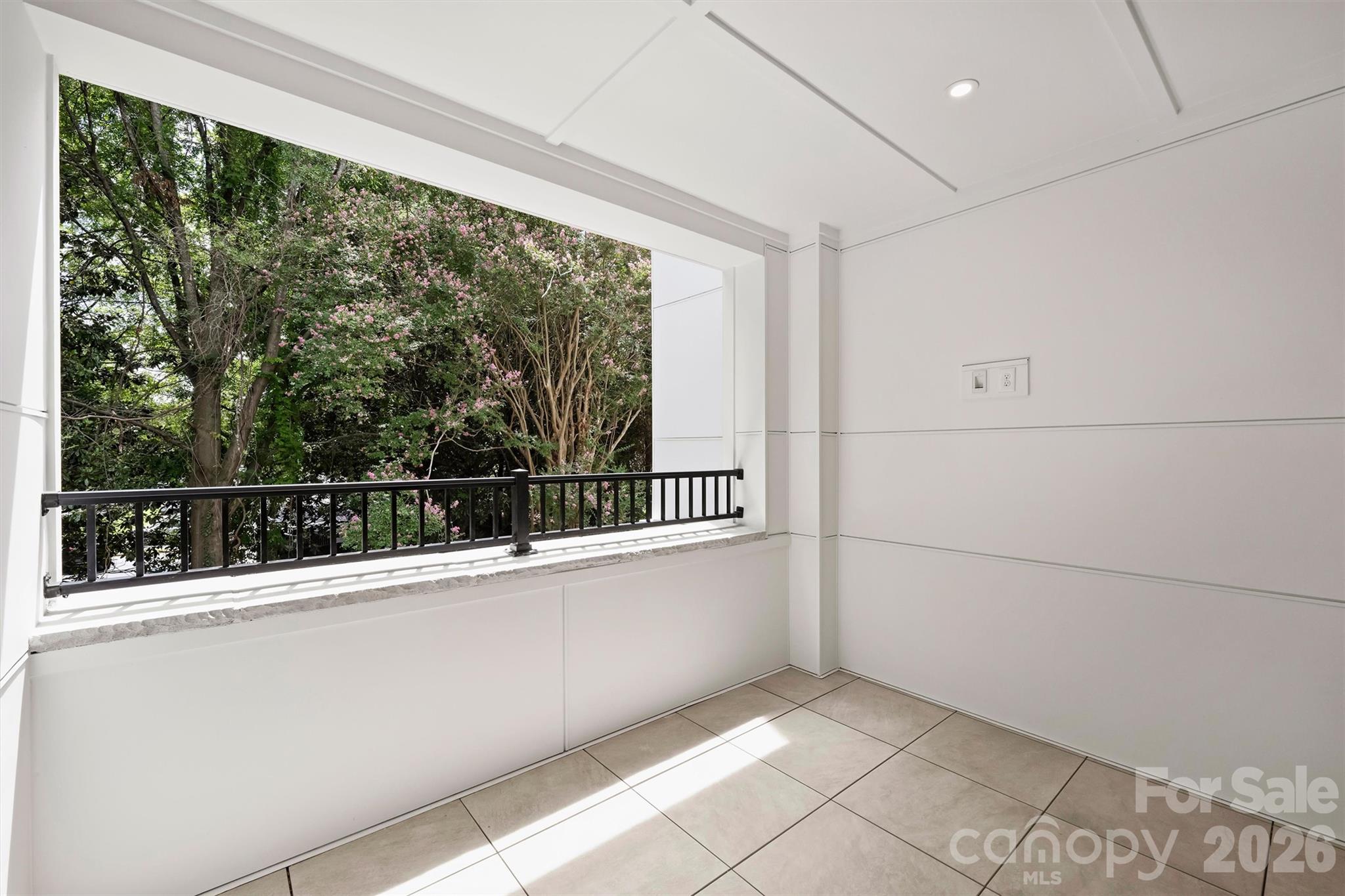 Condominium at 409 Queens Road, Charlotte, photo 42 of 48