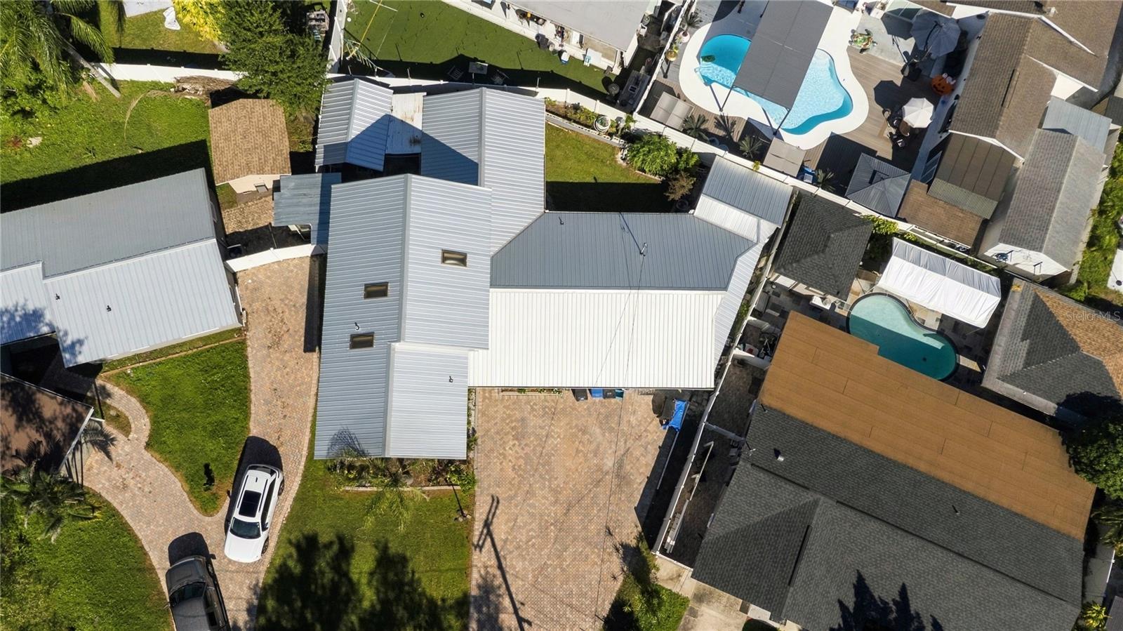 Single Family Residence at 6711 RALSTON BEACH CIR, TAMPA, photo 2 of 62