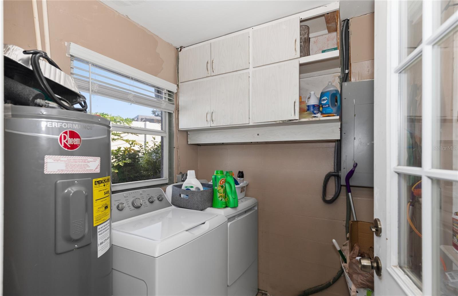 Single Family Residence at 6711 RALSTON BEACH CIR, TAMPA, photo 14 of 62