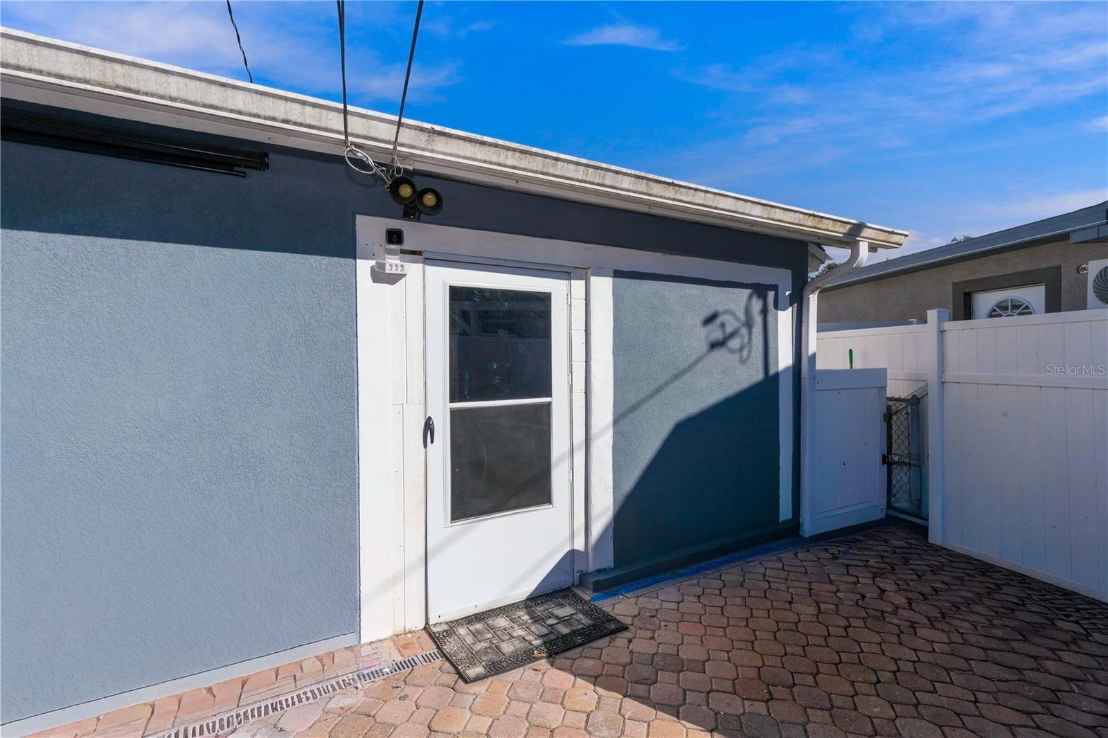 Single Family Residence at 6711 RALSTON BEACH CIR, TAMPA, photo 17 of 62